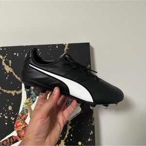 Puma Vegan King Pro 21 SL FG
'Black White' us 9.5